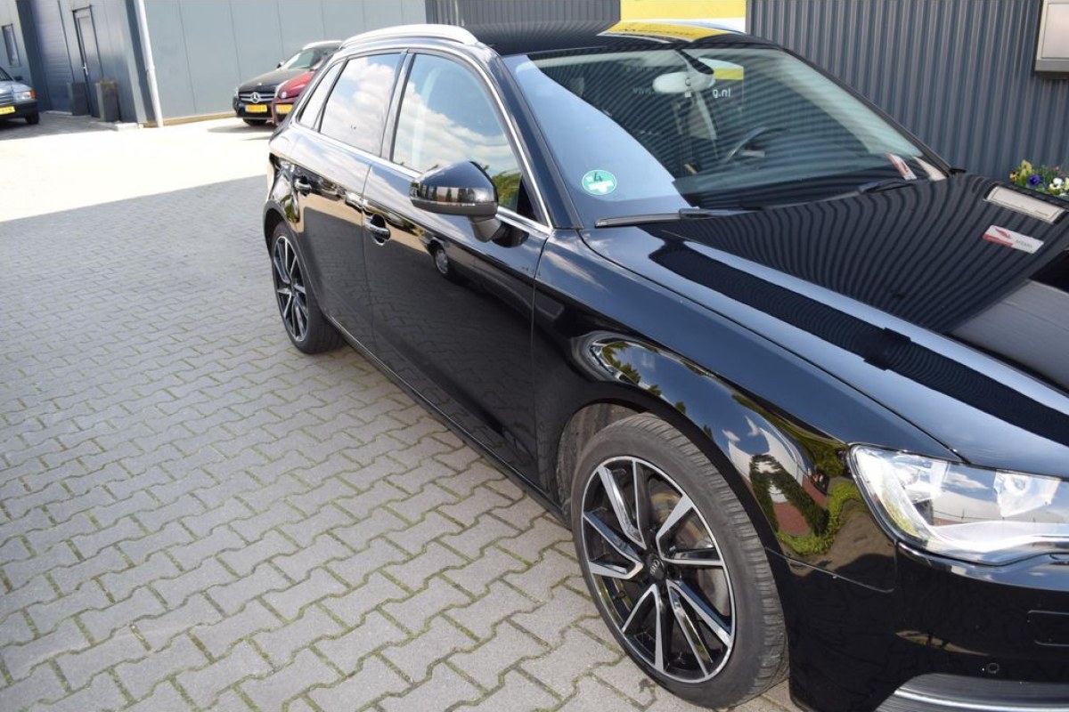 Audi A3 Sportback 1.4 TFSI Ambition Pro Line - foto 4