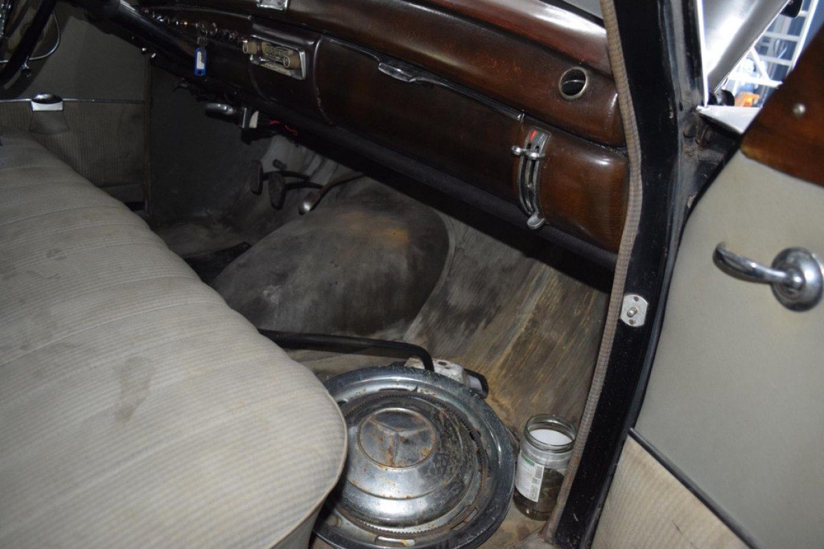 mercedes 220 S - foto 18