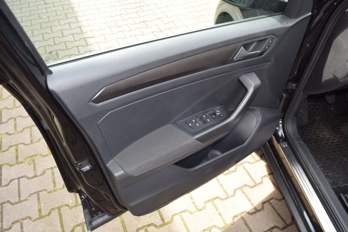 Volkswagen T-Roc 1.0 TSI Style - foto 8