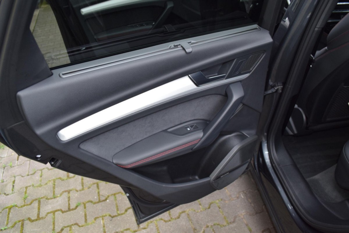 Audi Q5 50 TFSI e S edition Competition - foto 15