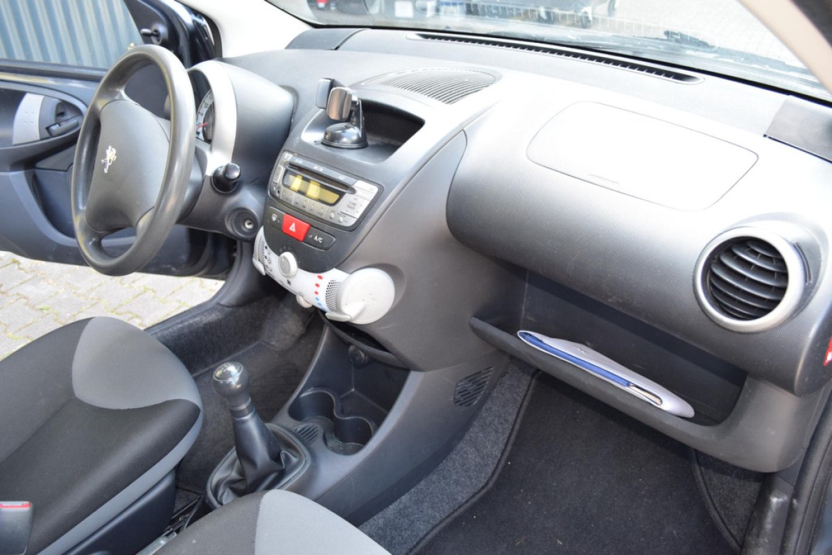 Peugeot 107 1.0 Access Accent - foto 18