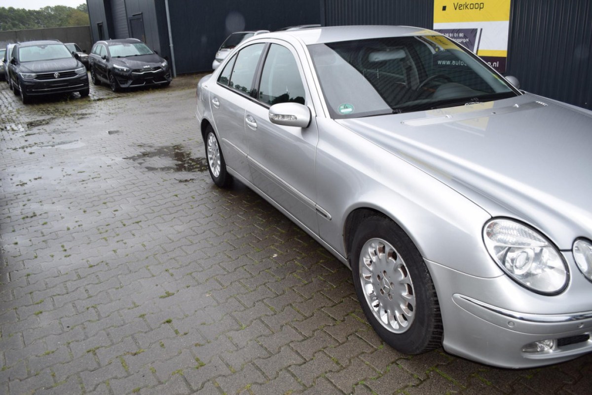 Mercedes-Benz E-klasse 2,4 elegance - foto 4