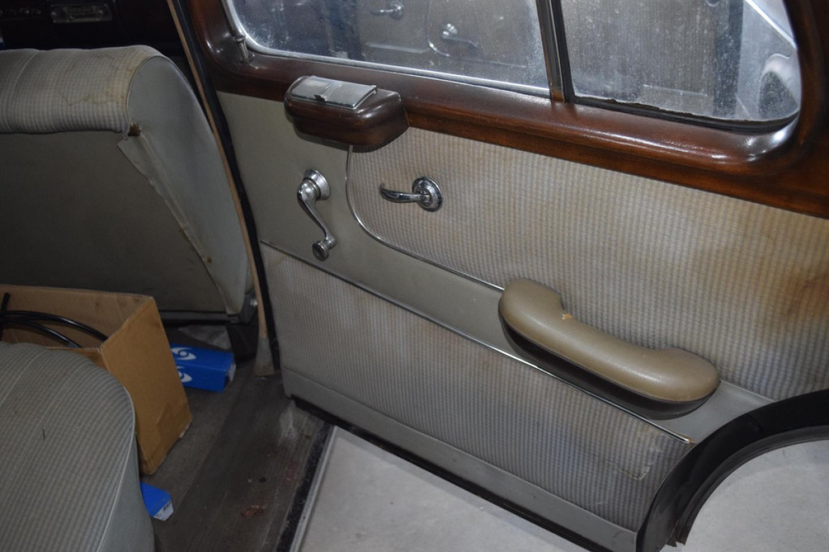 mercedes 220 S - foto 6
