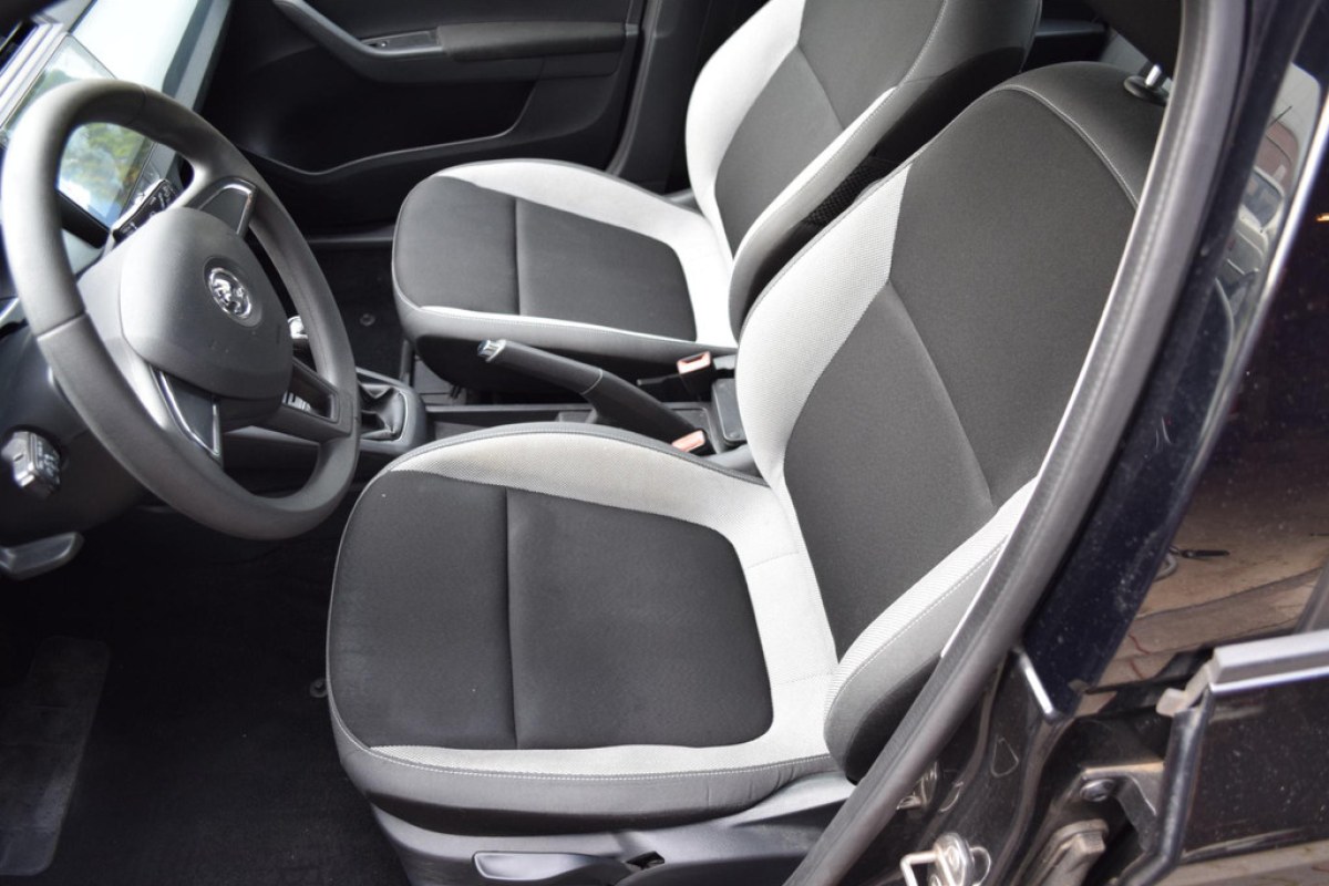 Skoda Fabia 1.0 Active Apple carplay - foto 9