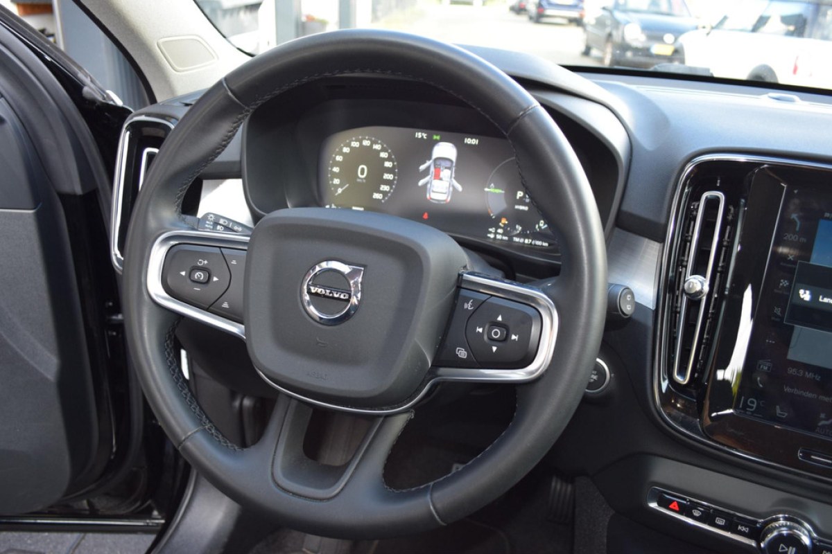 Volvo XC40 1.5 T4 Recharge R-Design - foto 22