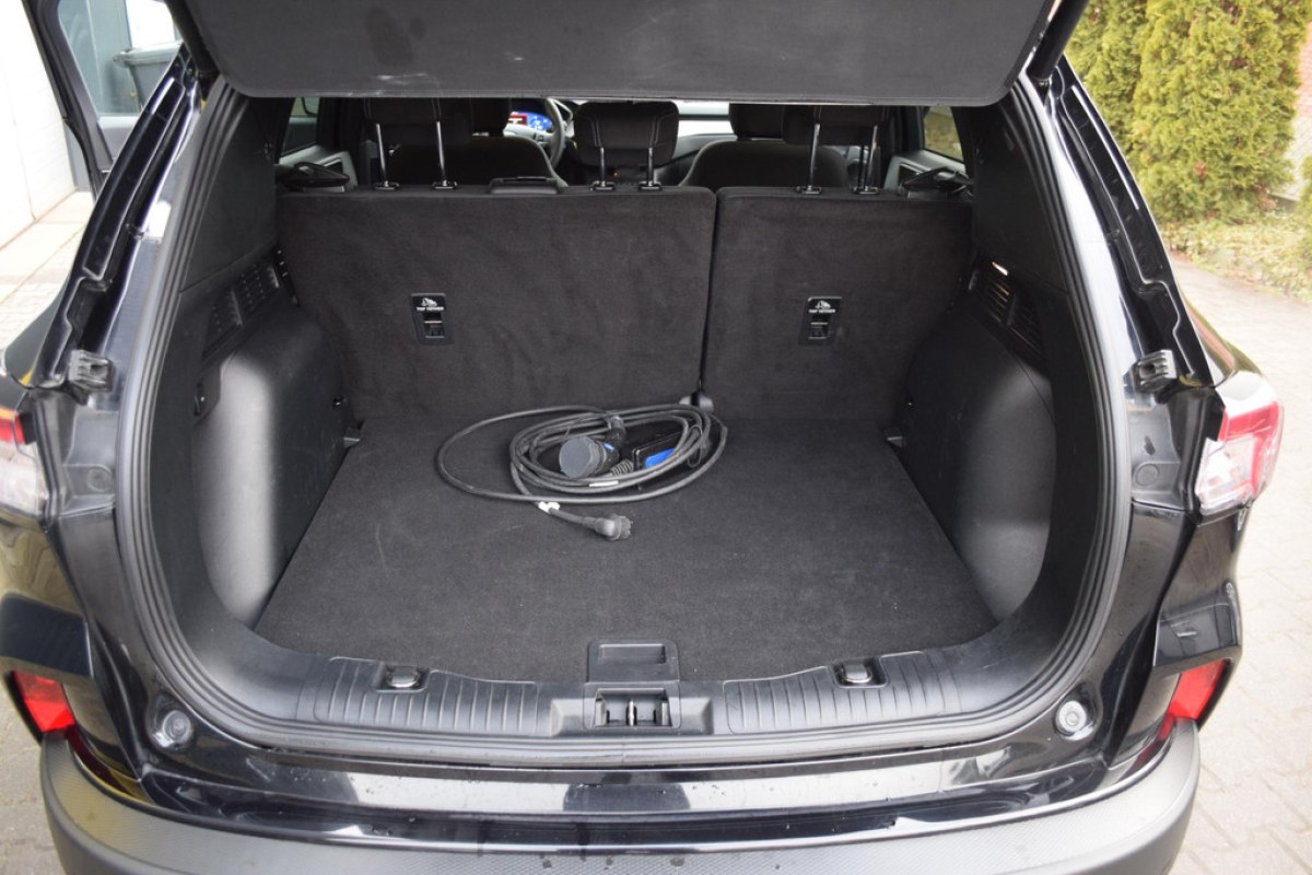Ford Kuga - foto 13