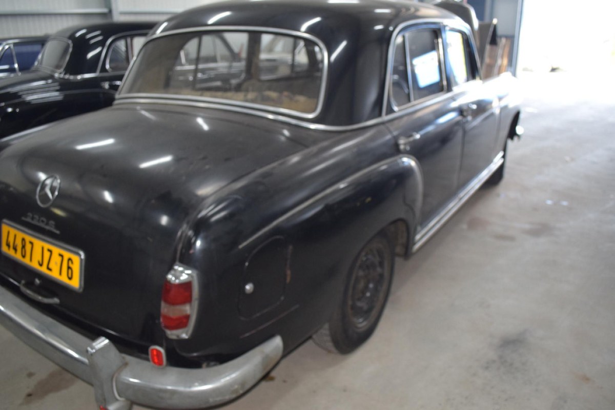 mercedes 220 S - foto 44