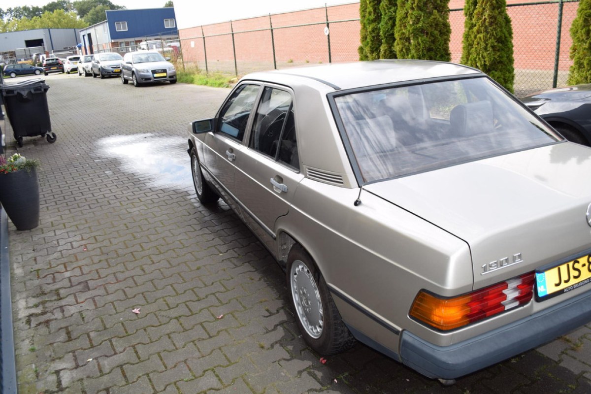 Mercedes-Benz 190-serie 2.0 D - foto 7