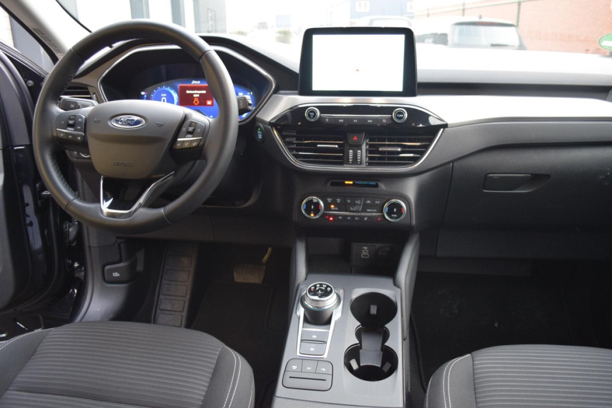 Ford Kuga - foto 20