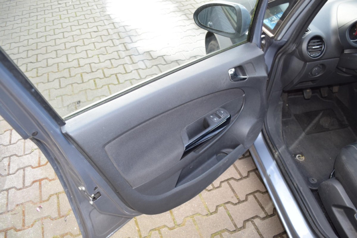 Opel Corsa 1.4-16V Enjoy - foto 8