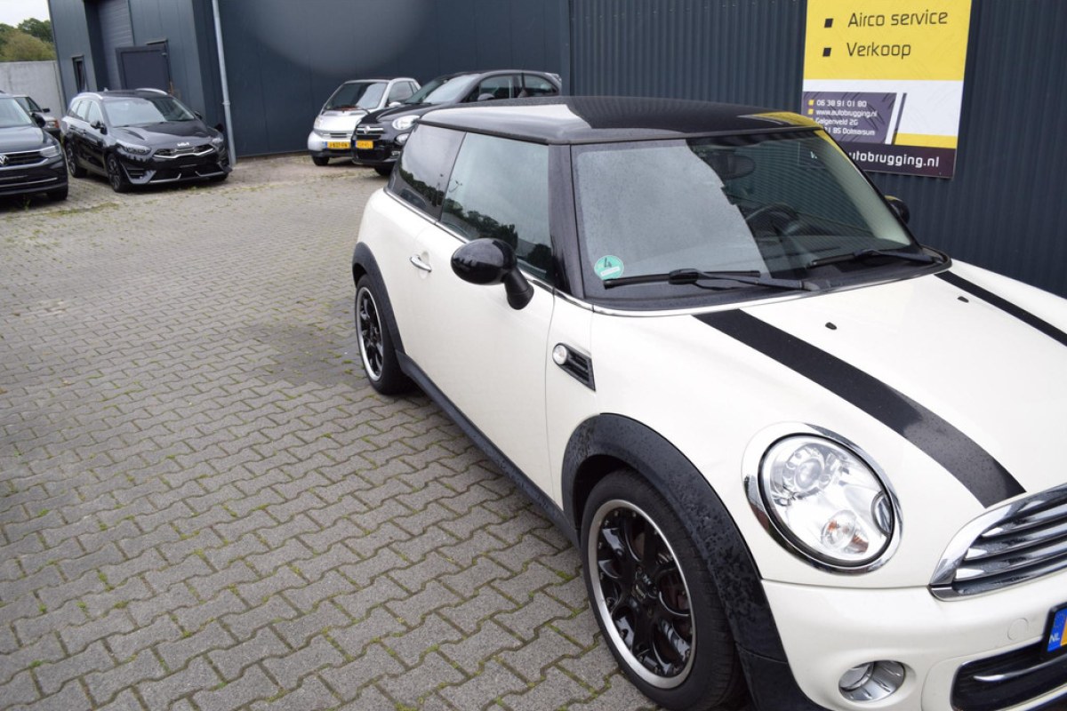 MINI 3-Deurs 1.6 Cooper Business Line - foto 4
