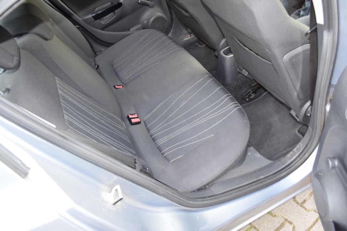 Opel Corsa 1.4-16V Enjoy - foto 14
