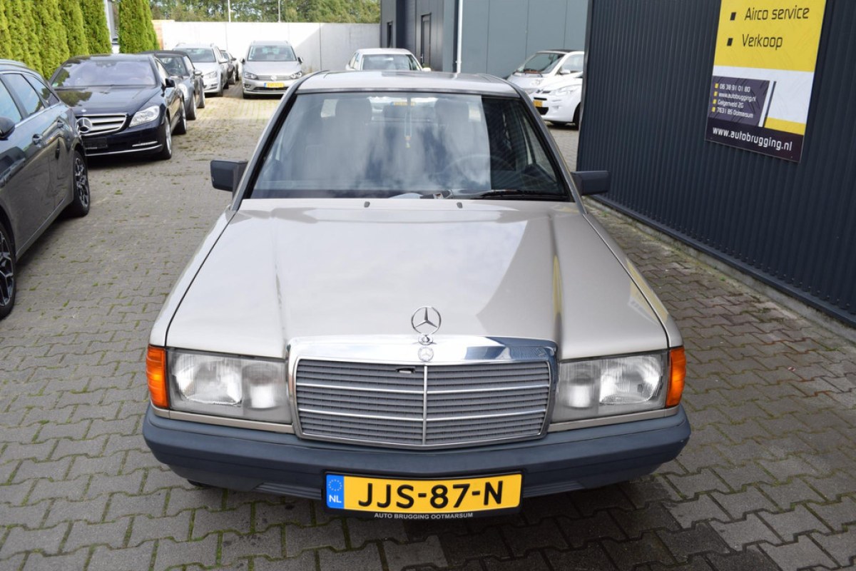 Mercedes-Benz 190-serie 2.0 D - foto 3