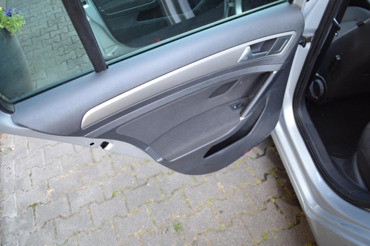Volkswagen Golf Variant 1.2 TSI Comfortline - foto 8