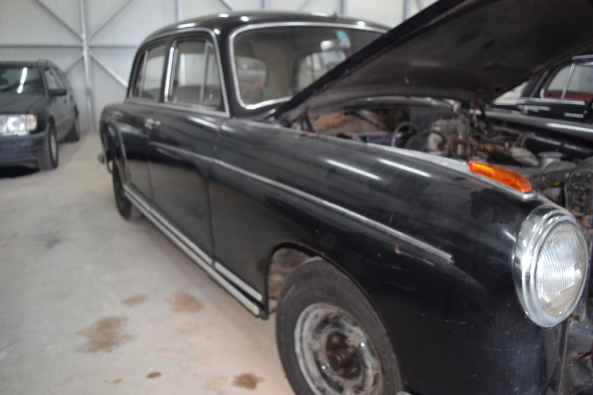 mercedes 220 S - foto 5