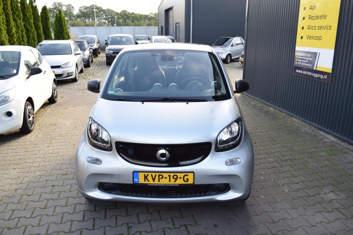 smart fortwo EQ perfect 18 kWh - foto 3