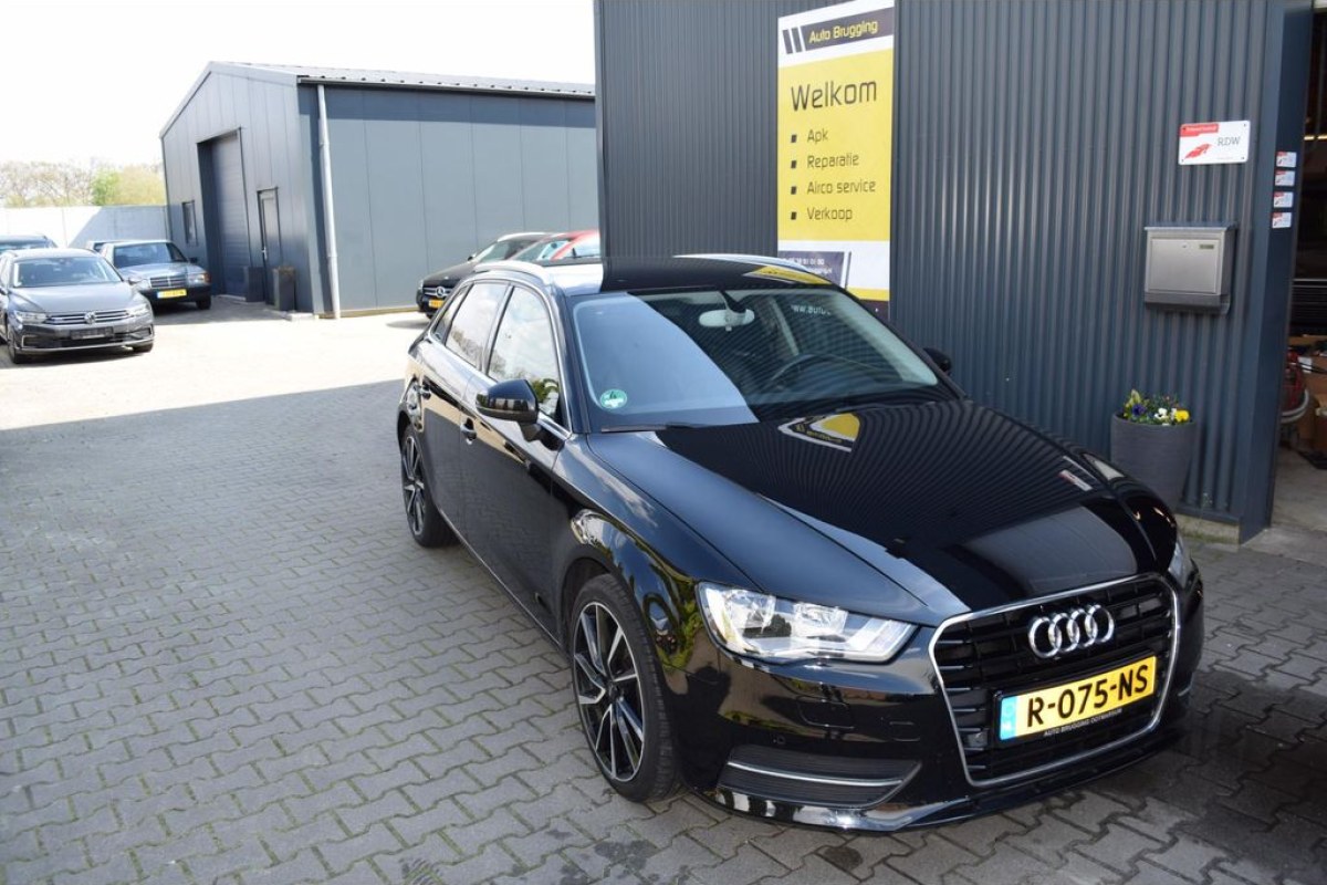 Audi A3 Sportback 1.4 TFSI Ambition Pro Line - foto 1