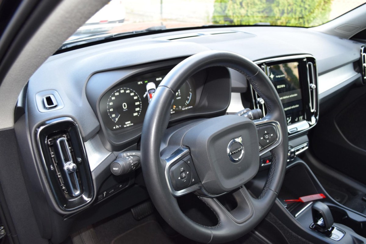 Volvo XC40 1.5 T4 Recharge R-Design - foto 9