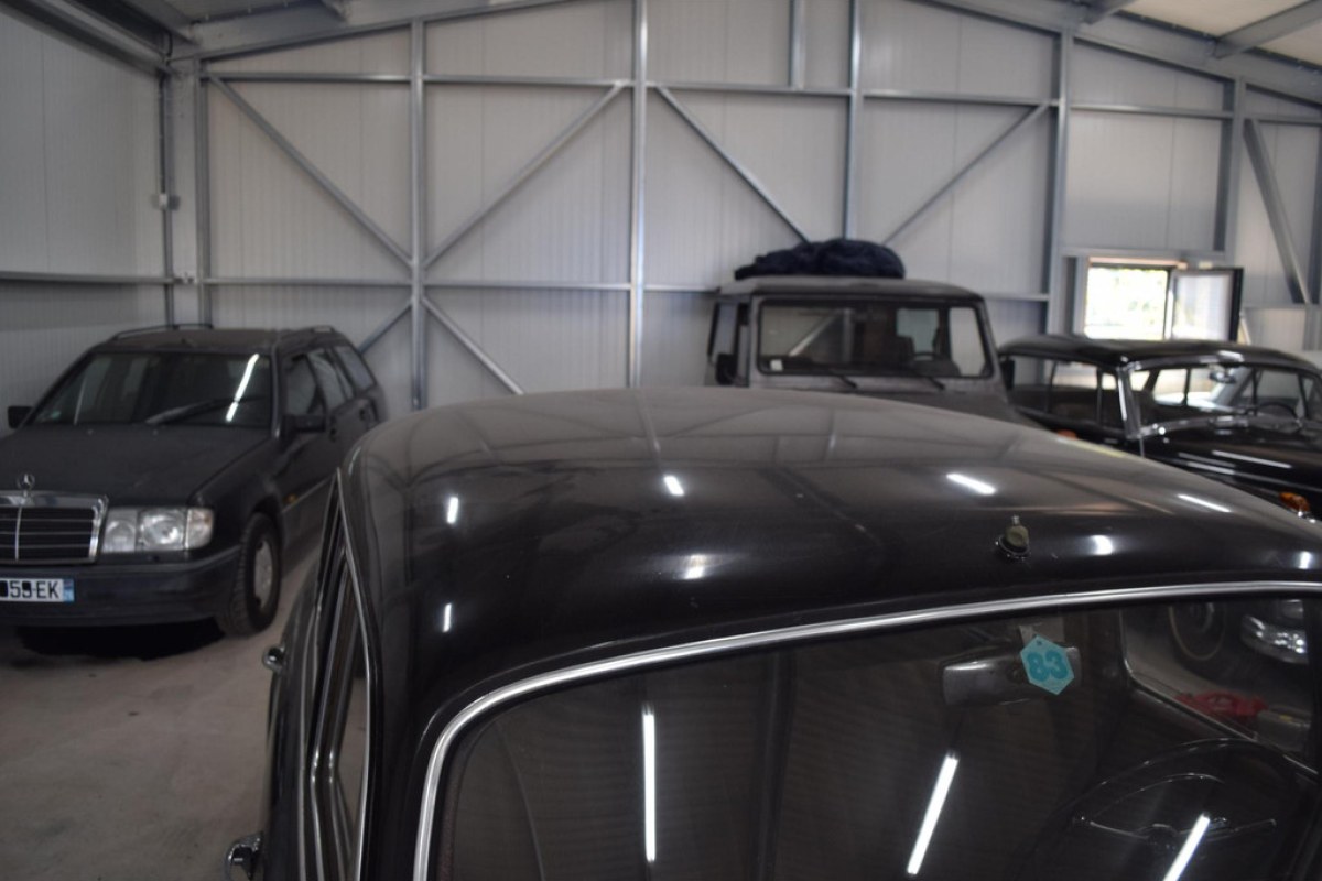mercedes 220 S - foto 19
