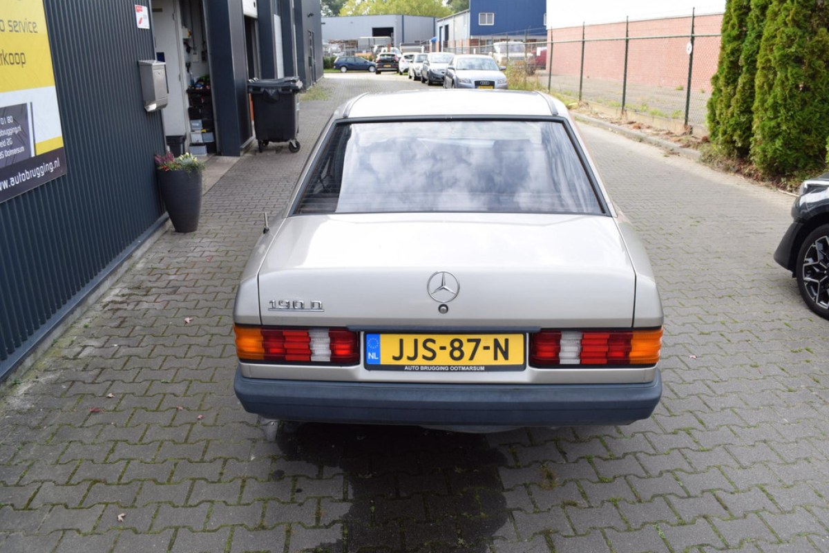 Mercedes-Benz 190-serie 2.0 D - foto 5