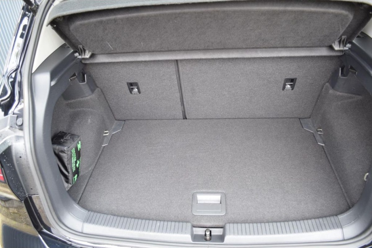 Volkswagen T-Cross 1.0 TSI Go - foto 14