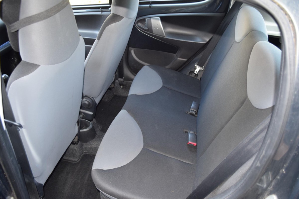 Peugeot 107 1.0 Access Accent - foto 13